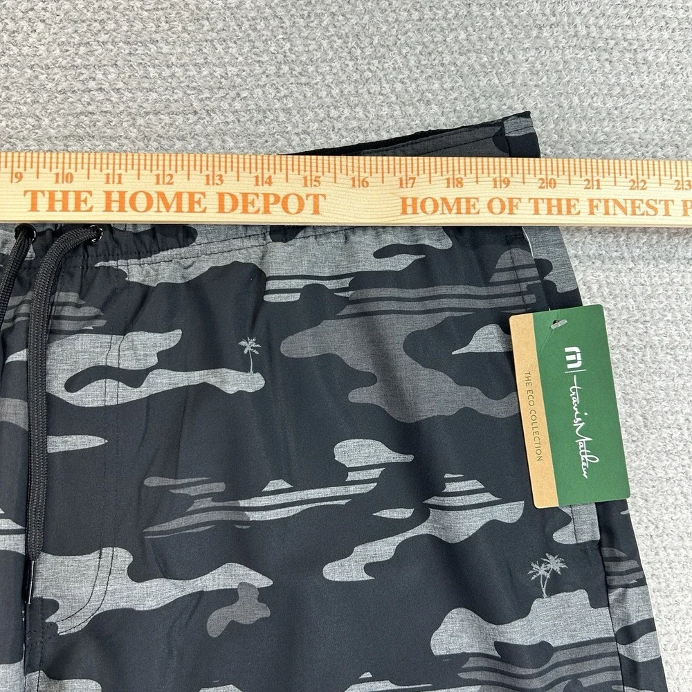 Travis Mathew Shorts Mens 2XL 40